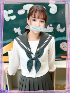 れいか【業界未経験のキス魔っ娘】