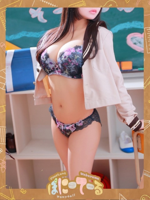 あいな【Gカップ】美巨乳のロリ系2
